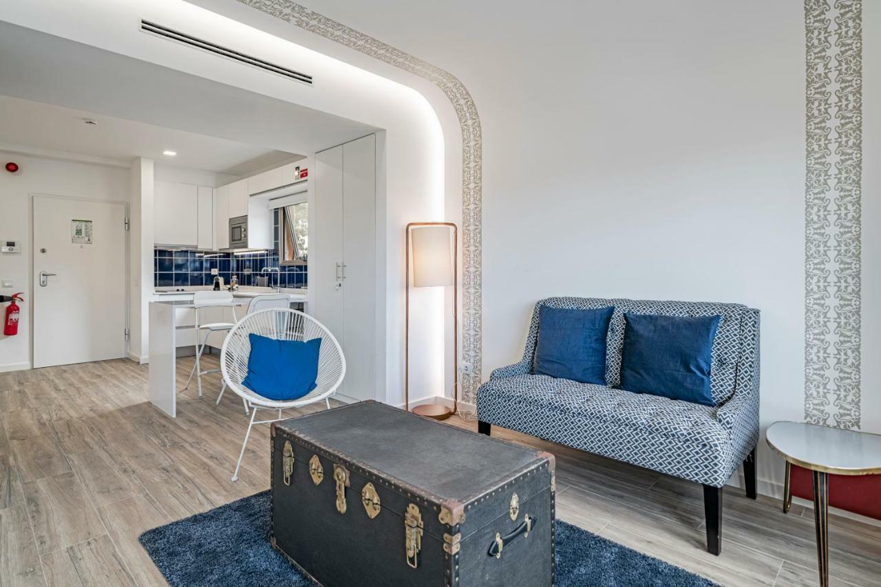 Drapes Design Apartments By An Island Apart Funchal  Exterior photo